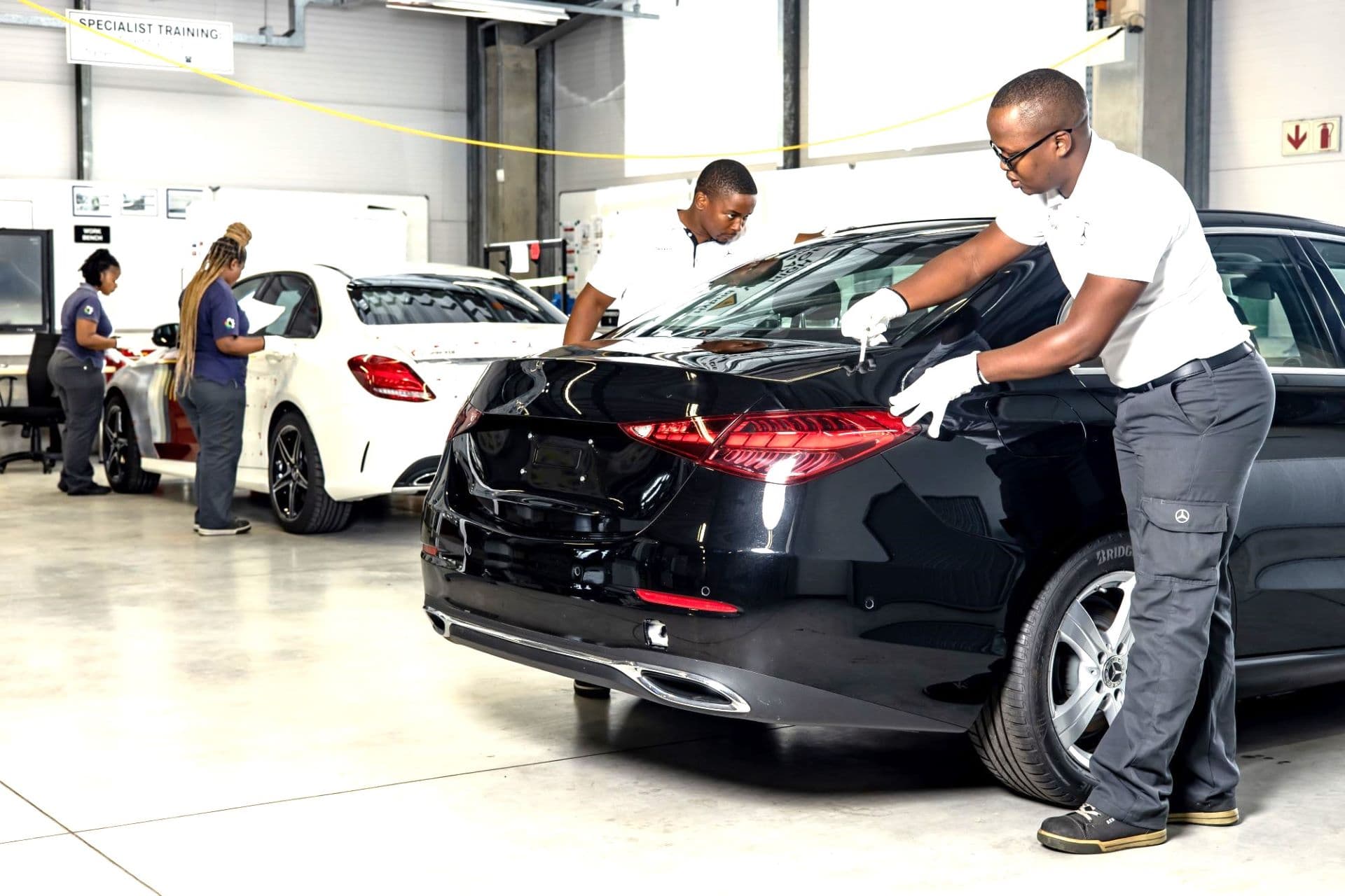Mercedes-Benz Learning Academy leads the way in Mechatronics accreditation
