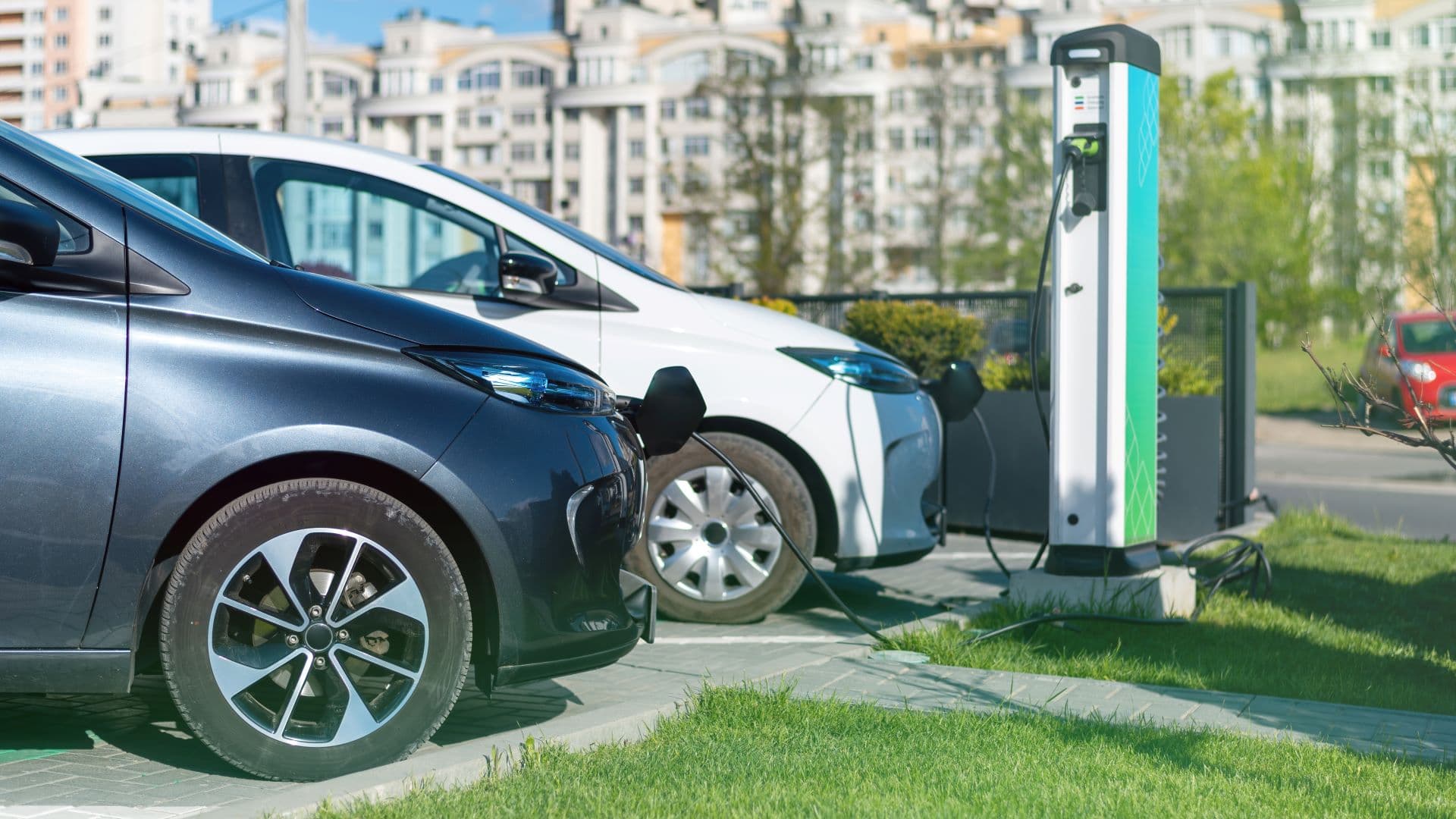 Automakers Face Harsh Reality as EV Ambitions Collapse into R1 Trillion Losses