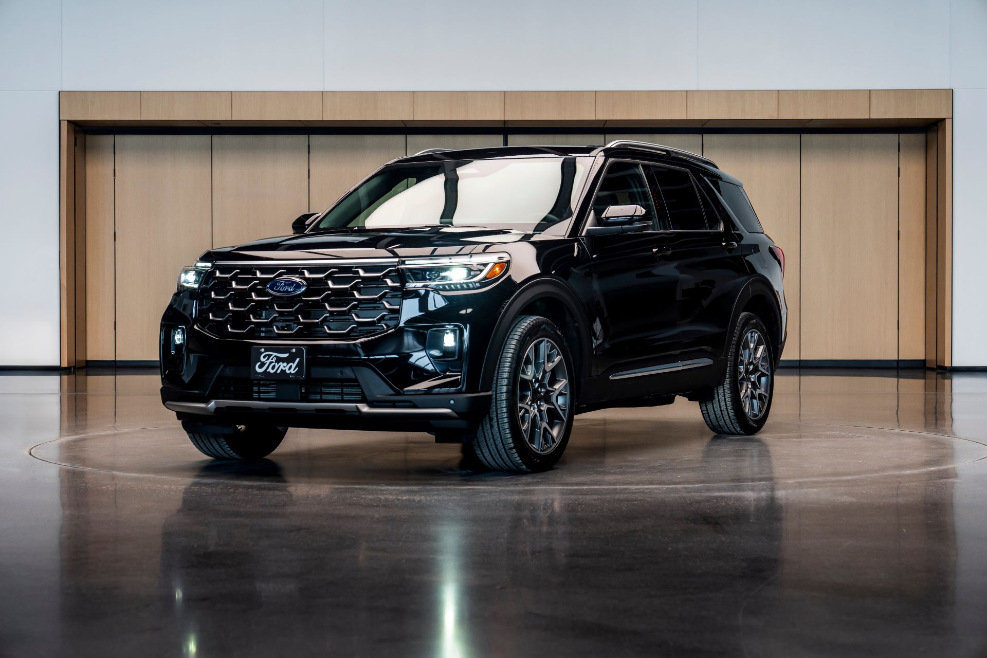 ford-crafts-a-bespoke-explorer-for-pope-leo-xiv