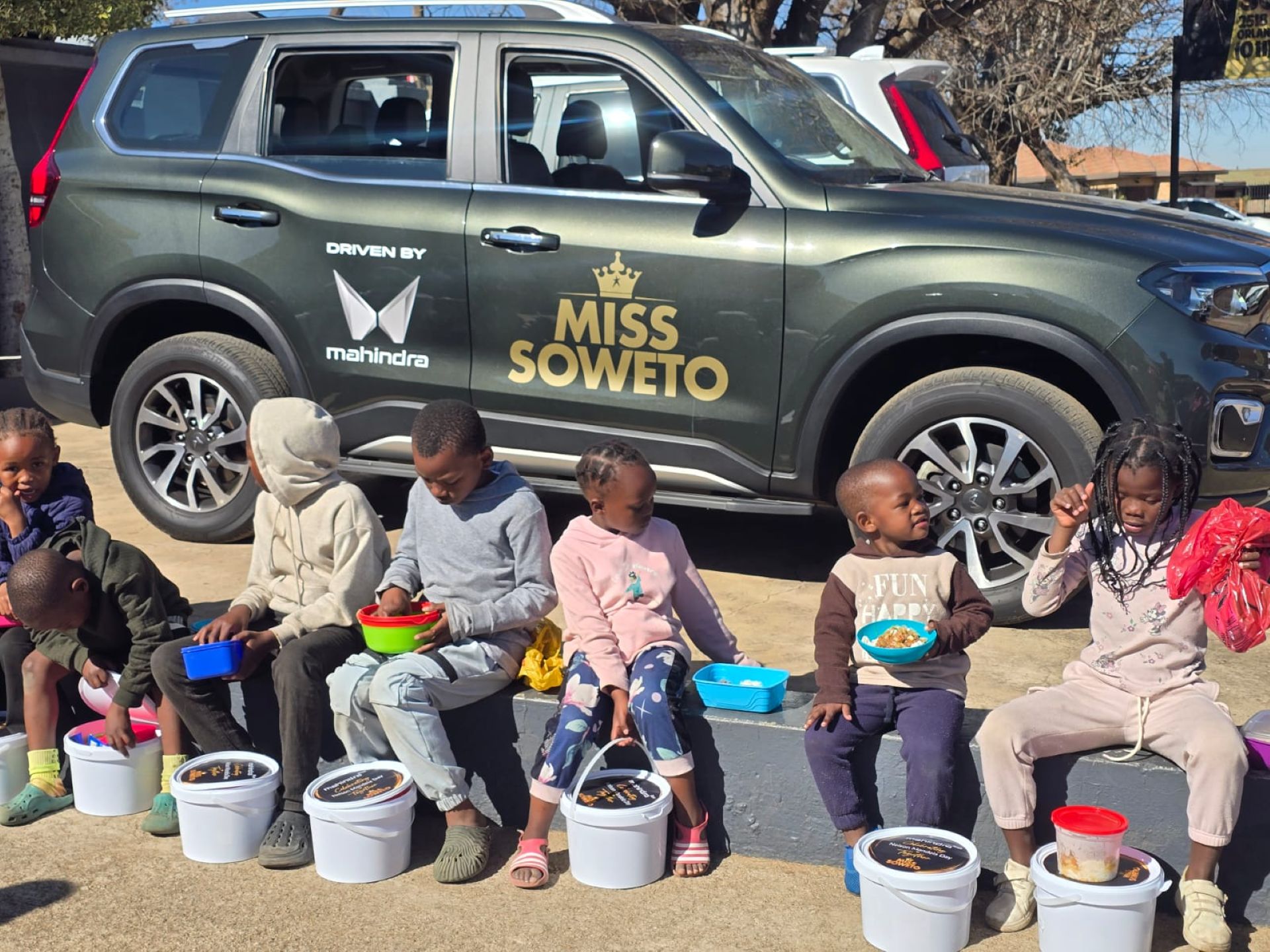 Mahindra South Africa, Miss Soweto Help Families in Need gallery image 3