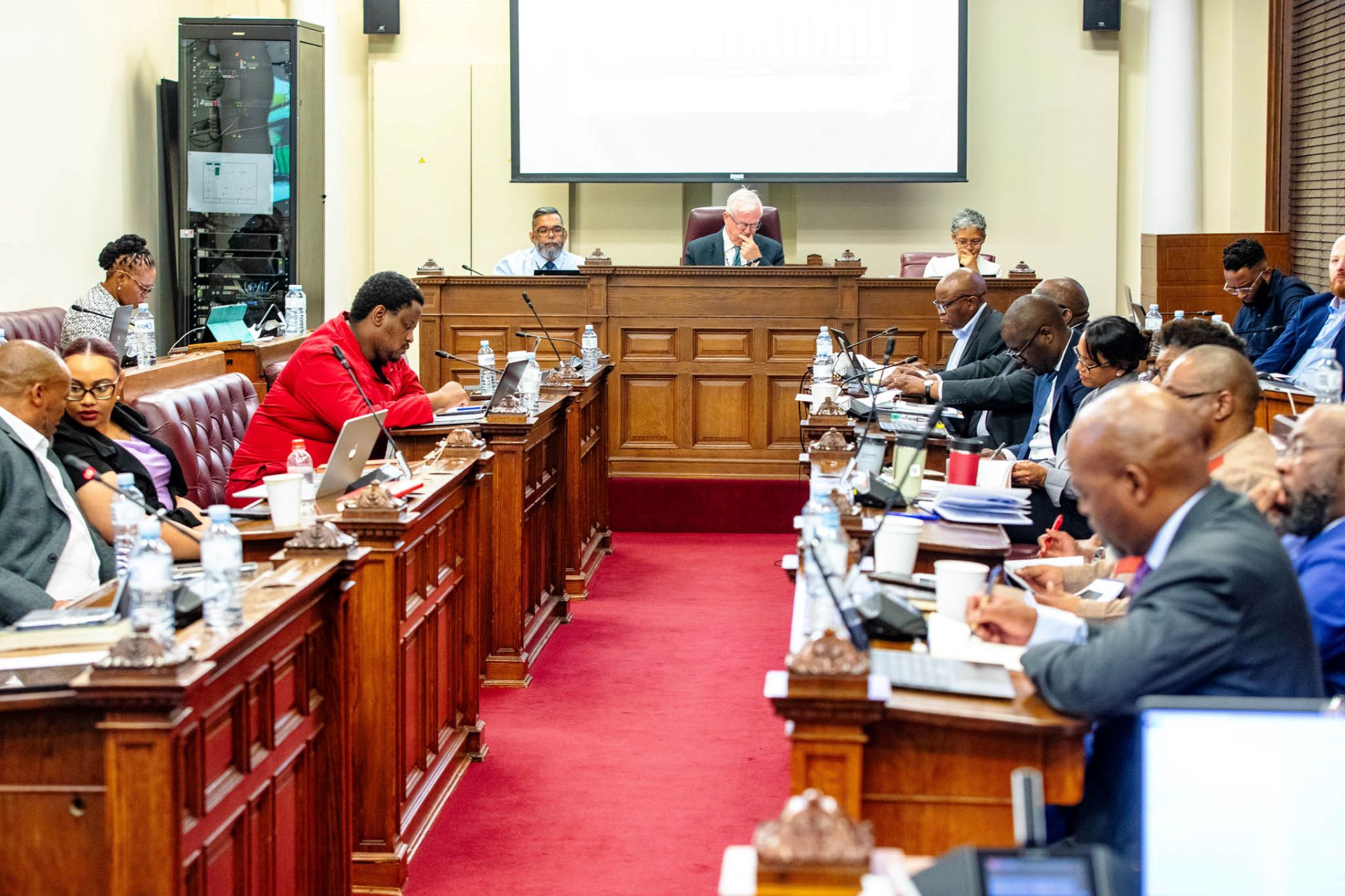 parliamentary-committee-calls-for-stronger-localisation-and-transformation-in-automotive-industry