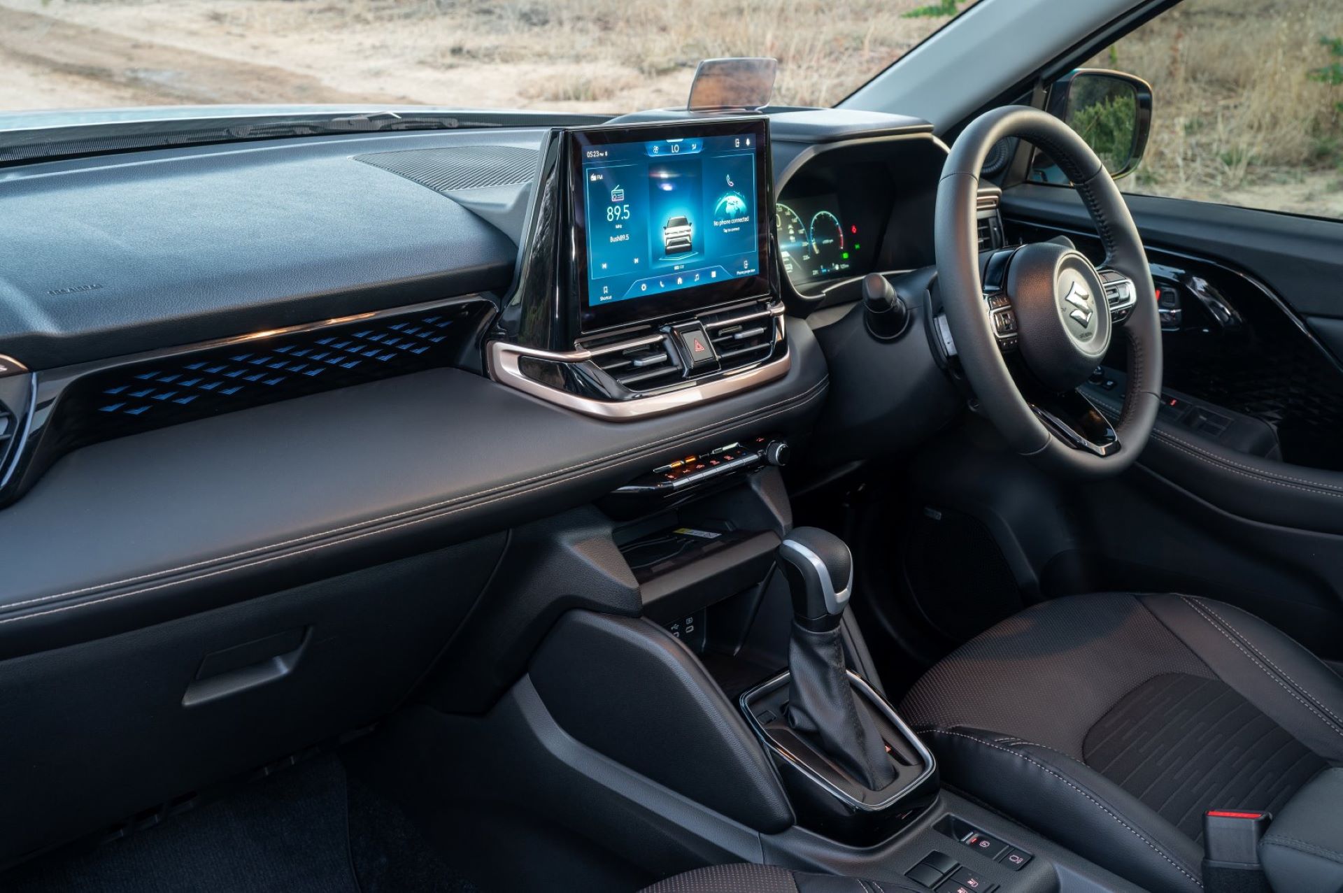 suzuki-across-a-new-chapter-in-compact-suv-design-2