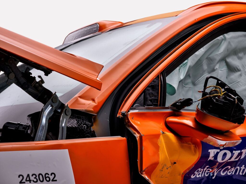 volvo-pushes-safety-boundaries-with-world-first-ev-crash-test-1024x768.jpg