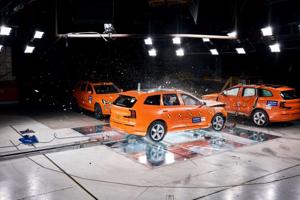 volvo-pushes-safety-boundaries-with-world-first-ev-crash-test-2-1024x683.jpg